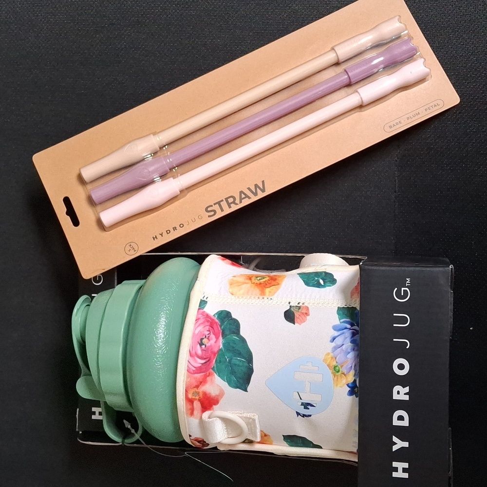 HYDROJUG Water Hydration Bottle Green with Floral Print Sleeve & Straw 73 Oz NEW